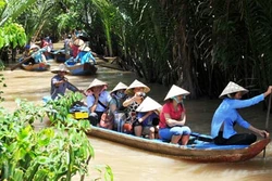 Tăng bản sắc cho du lịch tiểu vùng duyên hải phía Đông Đồng bằng sông Cửu Long